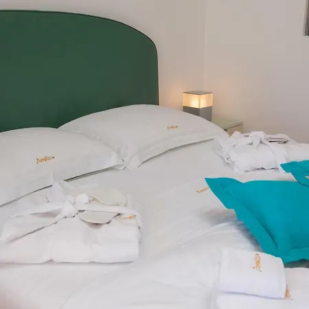 Seaside Gold 1row Apartman