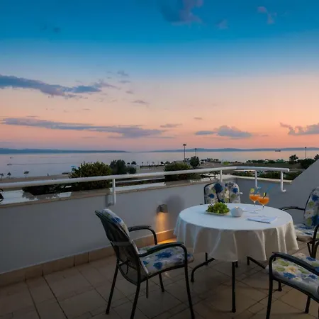 Seaside Gold 1row Apartment Split